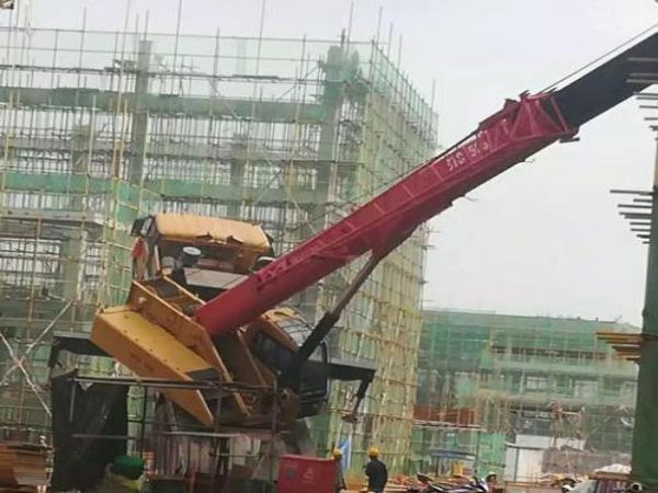 茶陵县吊车出租_吊车租赁时要严格遵守的事情